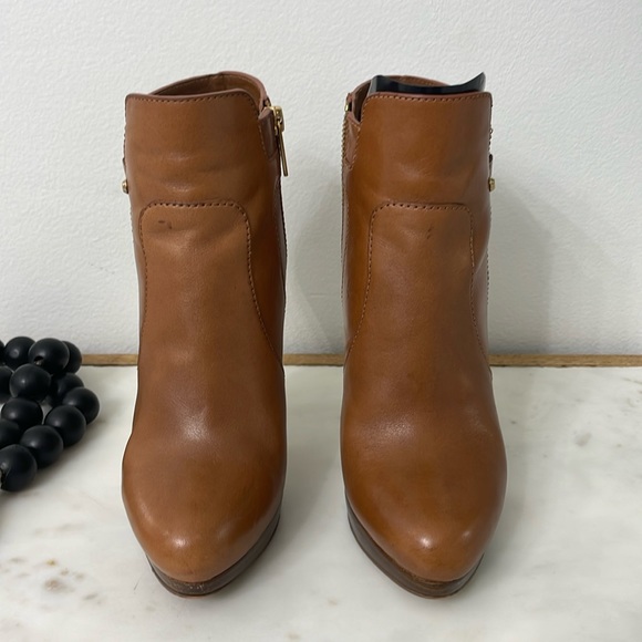 Michael Kors Cognac Leather Platform Heeled Ankle Boots Booties Women’s Size 7 M - Picture 1 of 10